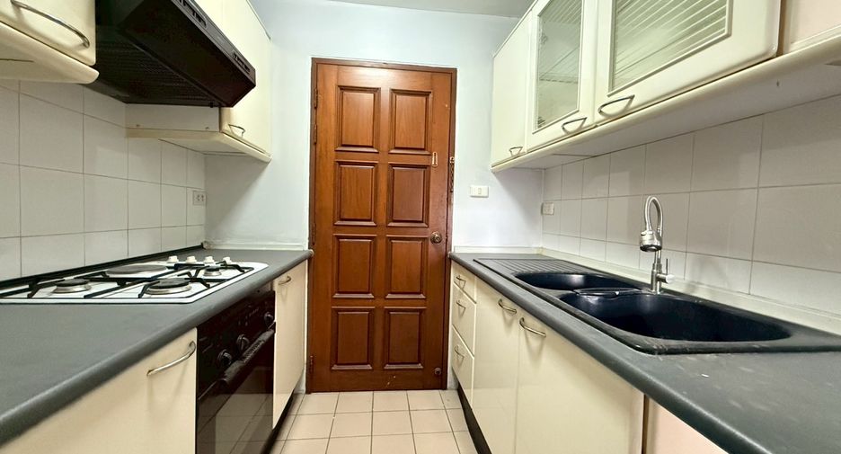 Condo en alquiler de 2 habitaciones en Watthana, Bangkok