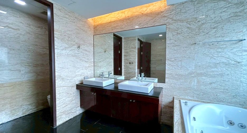 Condo en alquiler de 2 habitaciones en Watthana, Bangkok