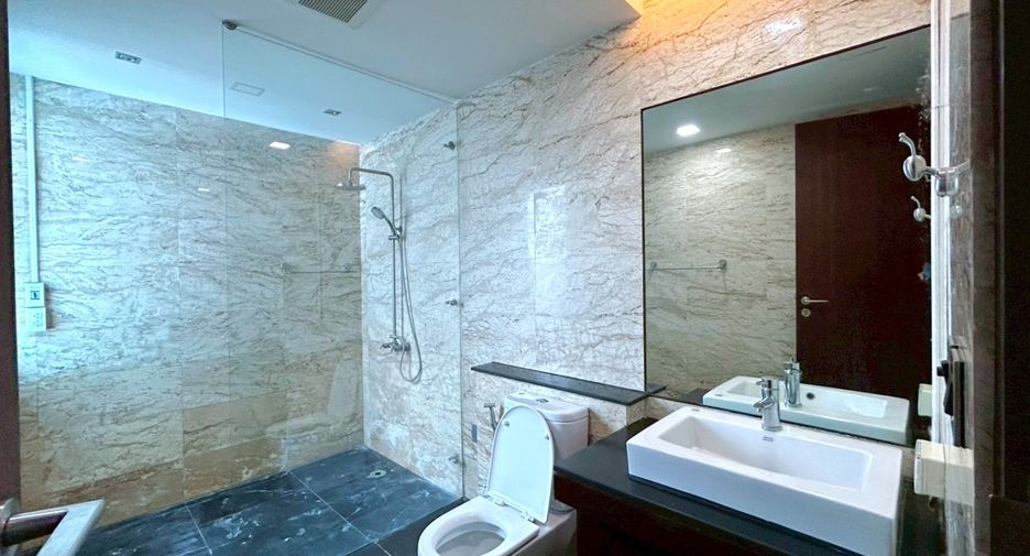 Condo en alquiler de 2 habitaciones en Watthana, Bangkok