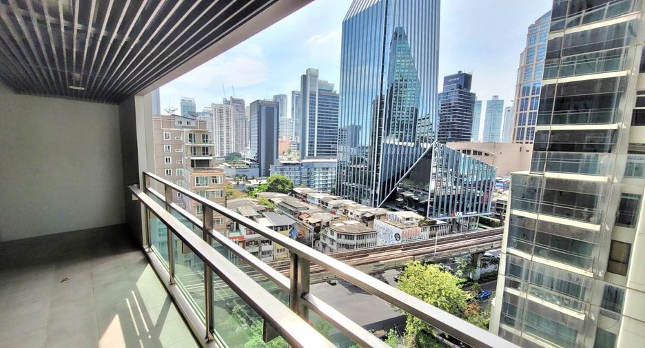 For rent 2 bedrooms condo in Khlong Toei, Bangkok