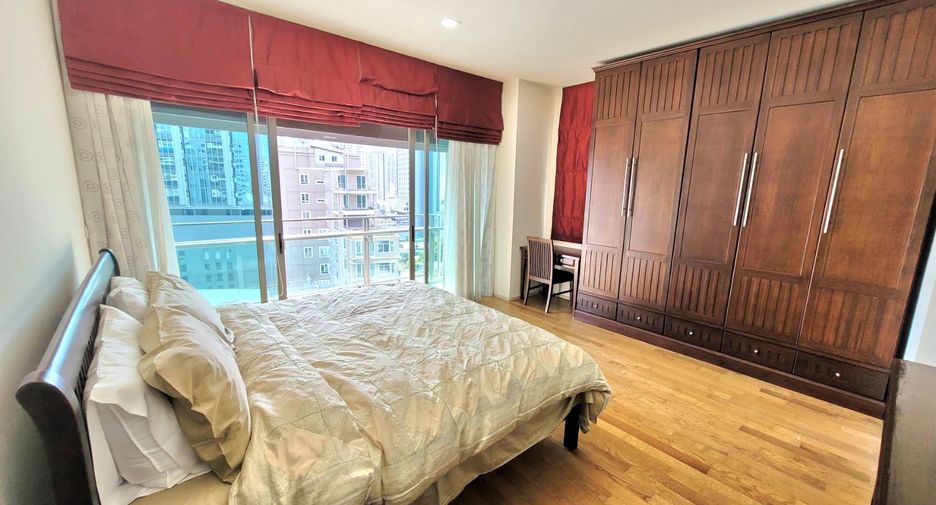 For rent 2 bedrooms condo in Khlong Toei, Bangkok