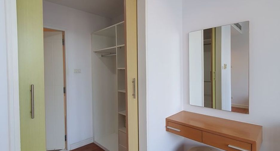 À louer 2 chambres condo à Khlong Toei, Bangkok