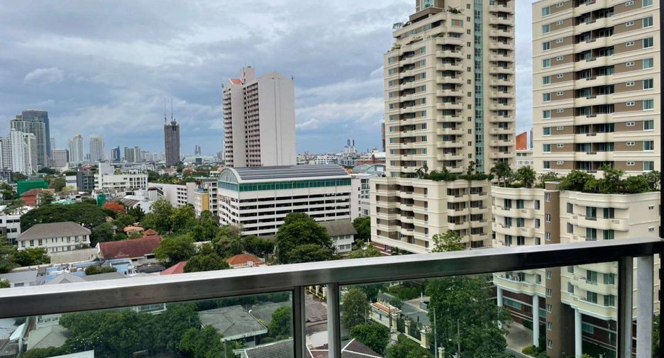À louer 2 chambres condo à Watthana, Bangkok