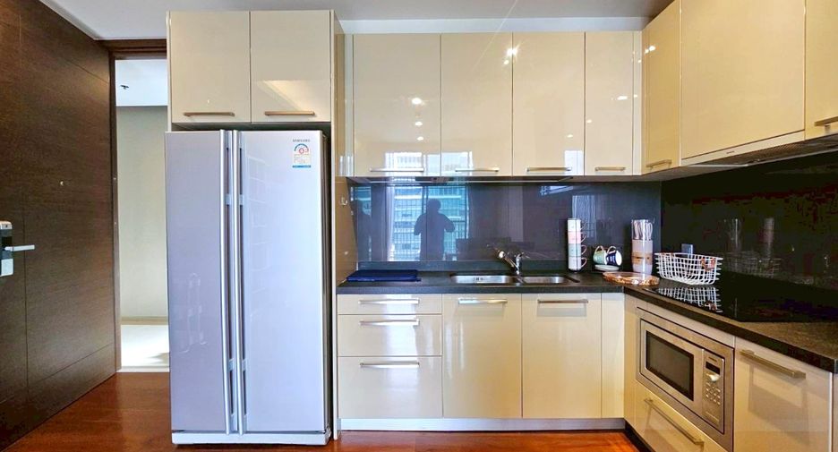 For rent 2 bedrooms condo in Watthana, Bangkok