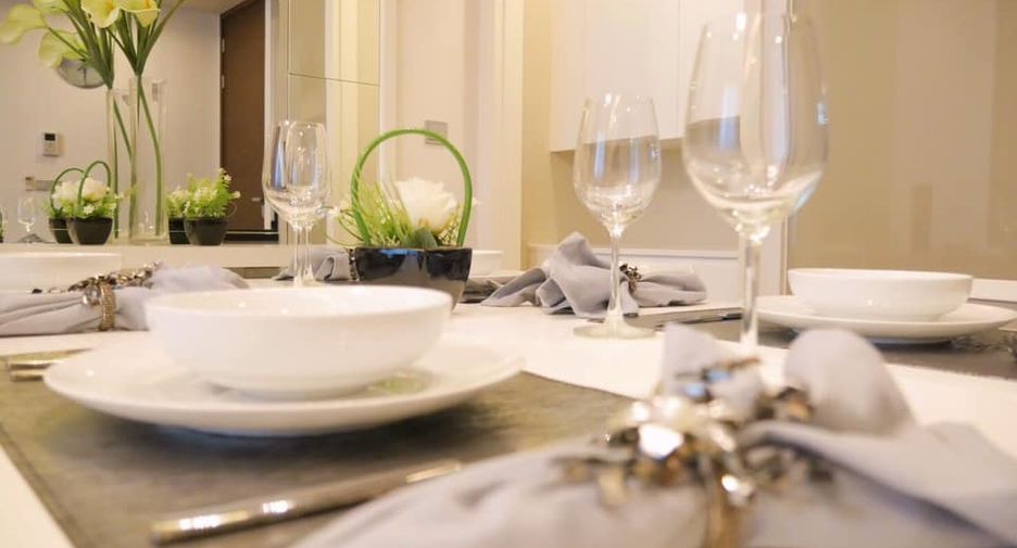 For rent and for sale 2 bedrooms condo in Watthana, Bangkok
