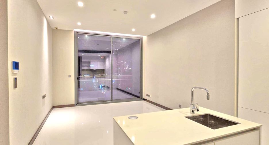 Condo en alquiler de 2 habitaciones en Khlong Toei, Bangkok