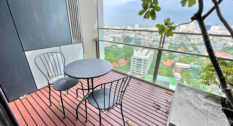 Wohnung zur Miete mit 2 Zimmer in Sathon, Bangkok