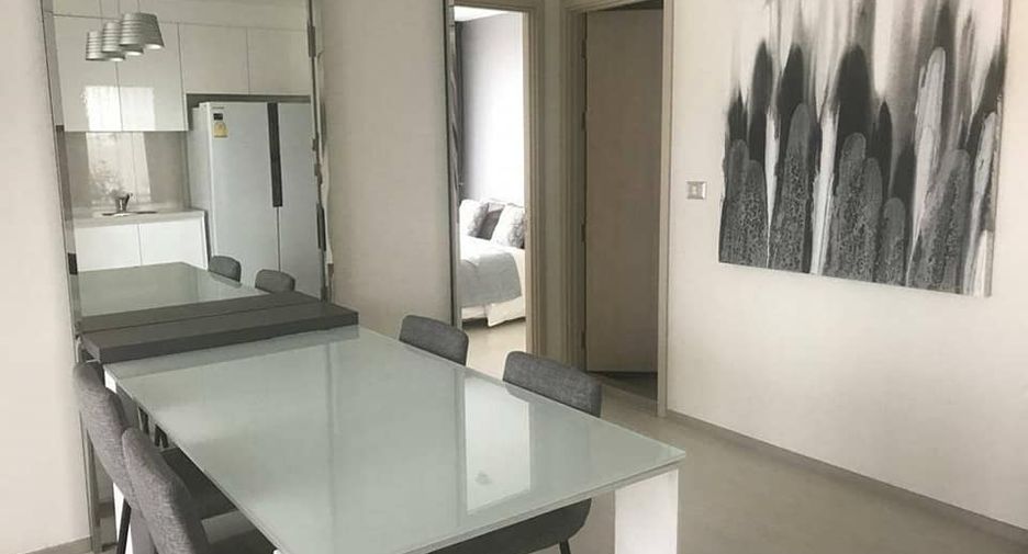 À louer et à vendre 2 chambres condo à Khlong Toei, Bangkok