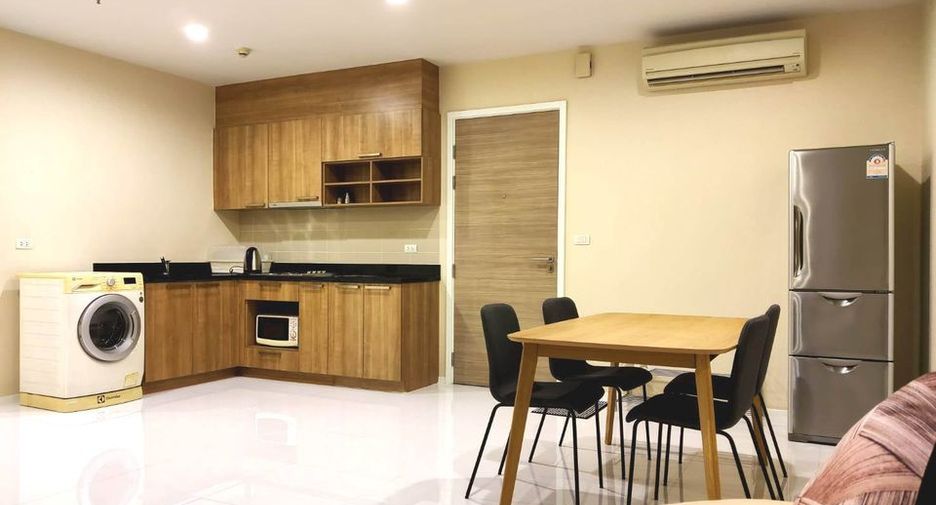Wohnung zur Miete und zum Kauf mit 2 Zimmer in Khlong San, Bangkok