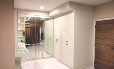 For rent and for sale 2 bedrooms condo in Khlong San, Bangkok