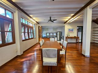 Haus zur Miete mit 3 Zimmer in Khlong Toei, Bangkok