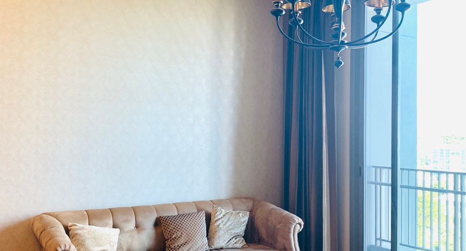 For rent 2 bedrooms condo in Watthana, Bangkok