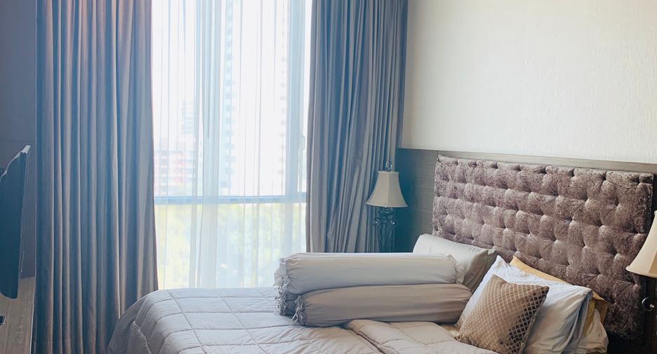 For rent 2 bedrooms condo in Watthana, Bangkok