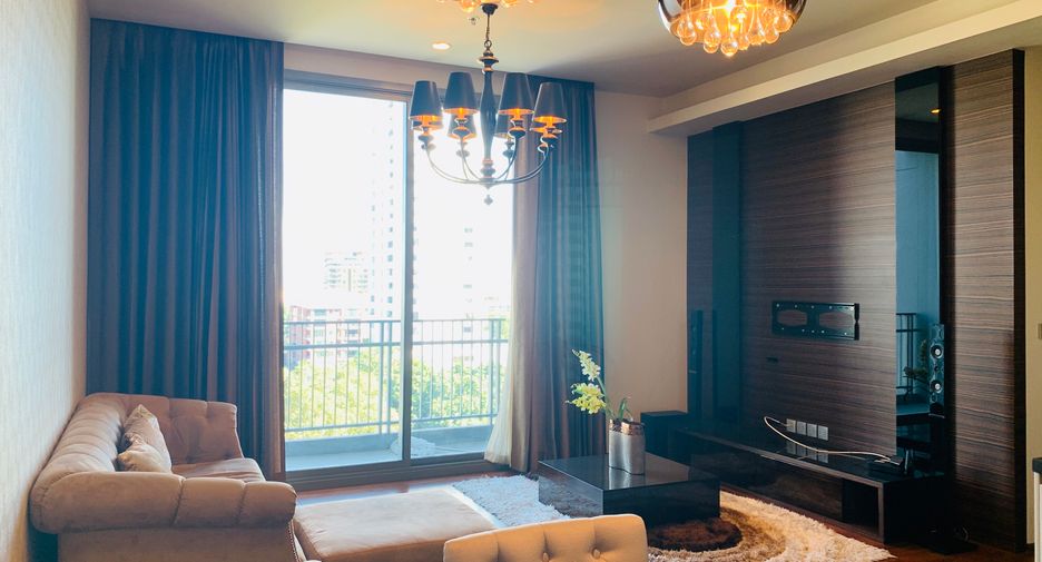 For rent 2 bedrooms condo in Watthana, Bangkok