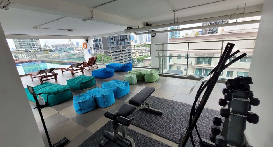 Wohnung zur Miete mit 2 Zimmer in Khlong Toei, Bangkok