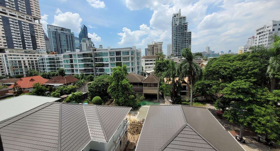 Wohnung zur Miete mit 2 Zimmer in Khlong Toei, Bangkok