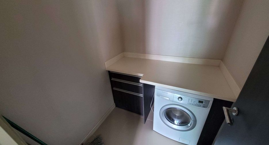Wohnung zur Miete mit 2 Zimmer in Khlong Toei, Bangkok