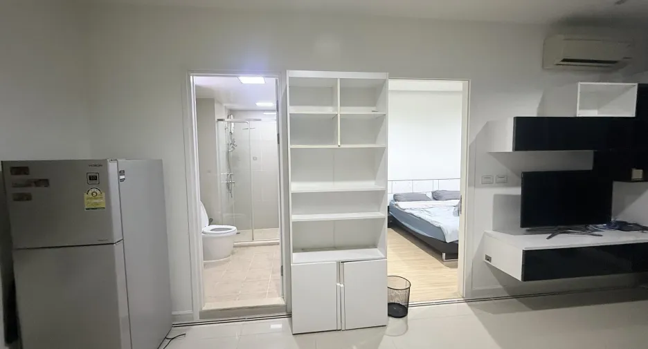 For rent 1 bed condo in Huai Khwang, Bangkok