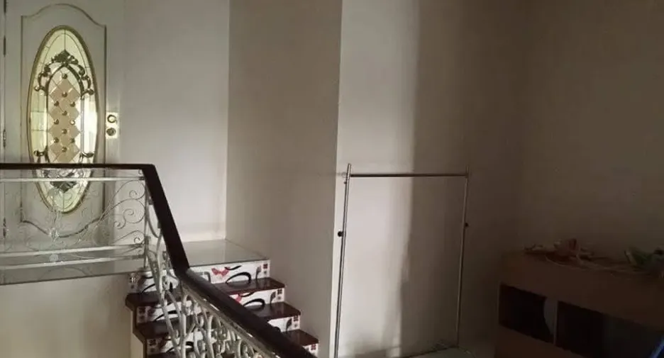 Casa adosada en venta de 5 habitaciones en Mueang Rayong, Rayong