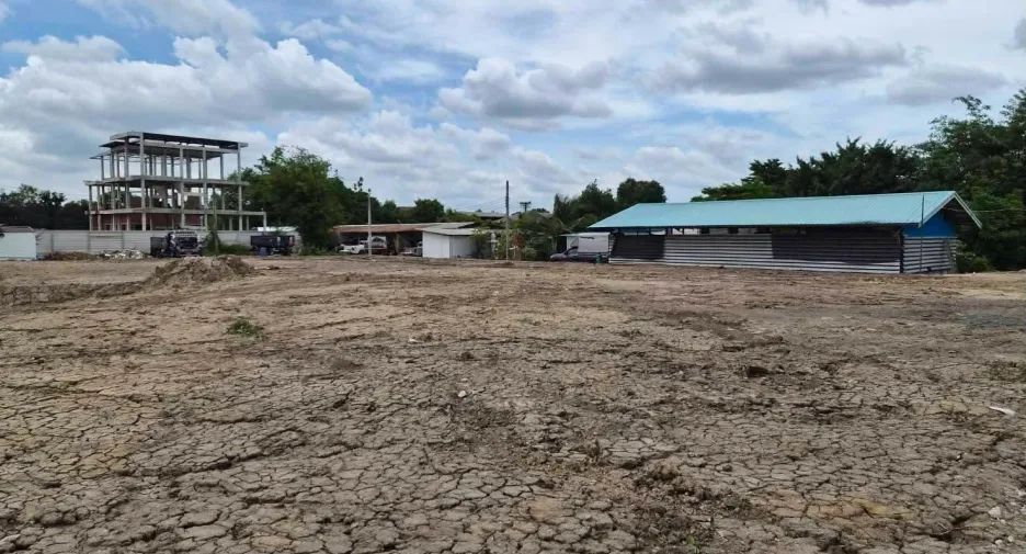 Terreno en venta en Mueang Pathum Thani, Pathum Thani
