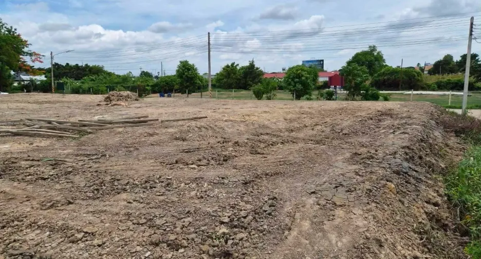 Terreno en venta en Mueang Pathum Thani, Pathum Thani