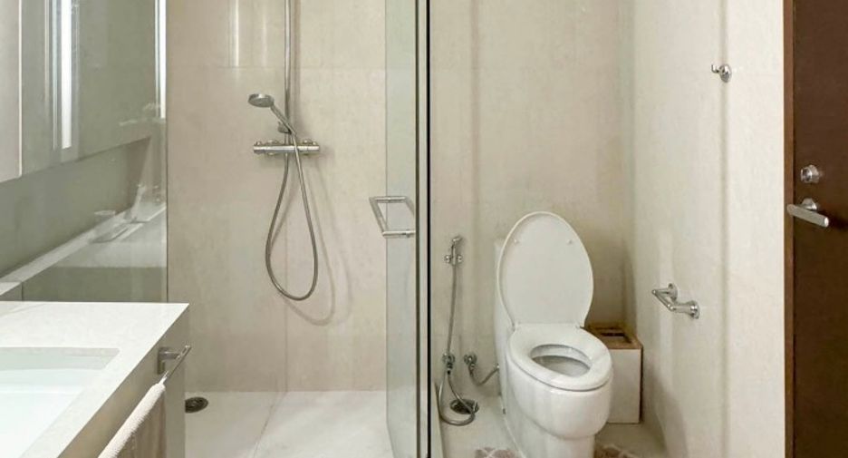 For rent 1 bed condo in Watthana, Bangkok