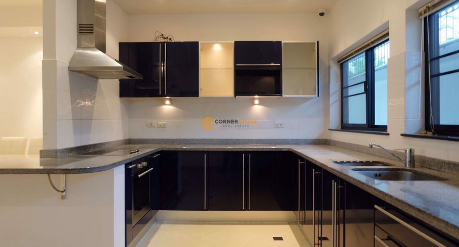For rent 4 ベッドルーム house in Jomtien, Pattaya