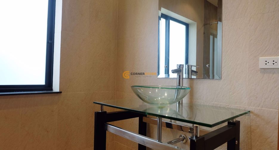 For rent 4 ベッドルーム house in Jomtien, Pattaya