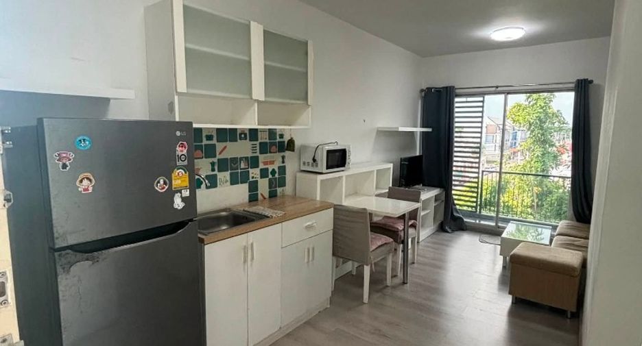 À louer 1 chambre condo à Lat Phrao, Bangkok