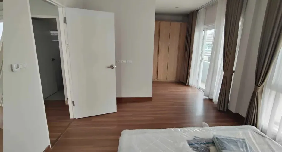 For rent 4 bedrooms house in Mae Rim, Chiang Mai