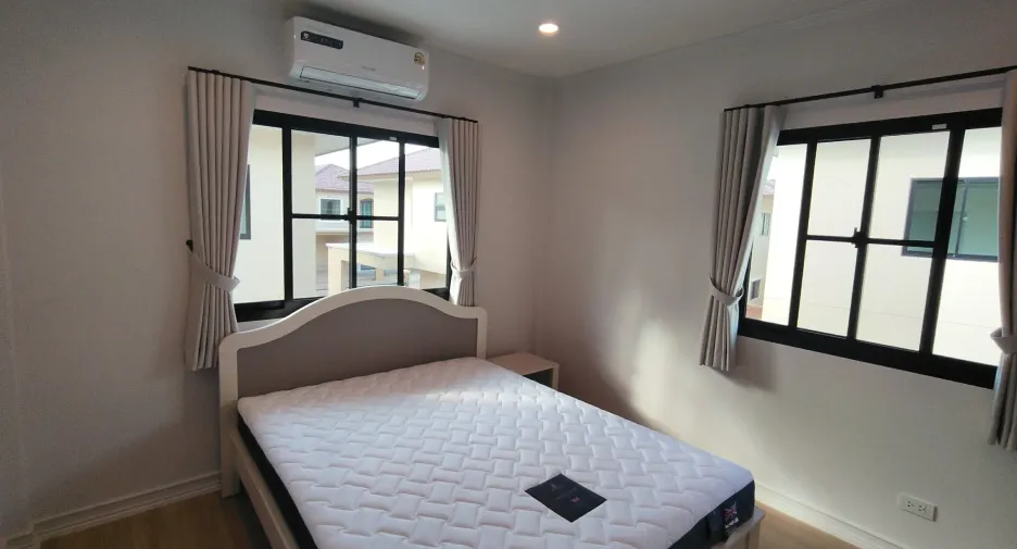 For rent 4 bedrooms house in Mae Rim, Chiang Mai