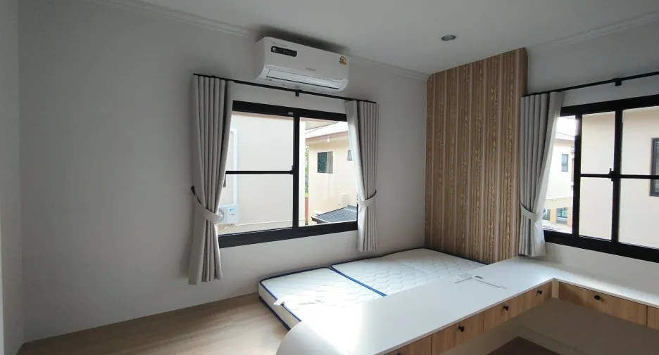 For rent 4 bedrooms house in Mae Rim, Chiang Mai
