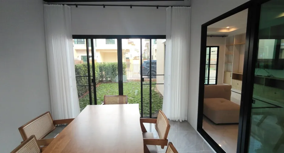For rent 4 bedrooms house in Mae Rim, Chiang Mai