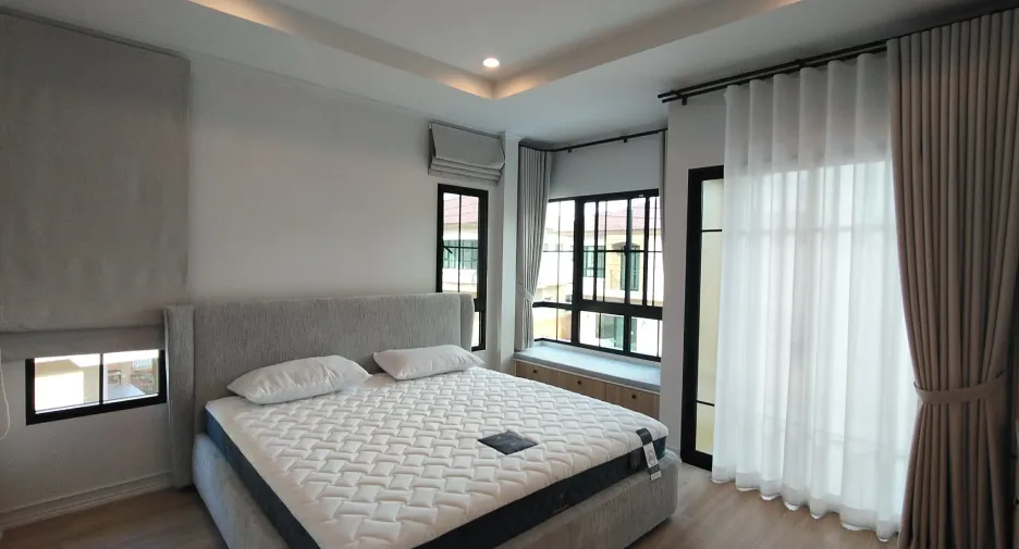 For rent 4 bedrooms house in Mae Rim, Chiang Mai