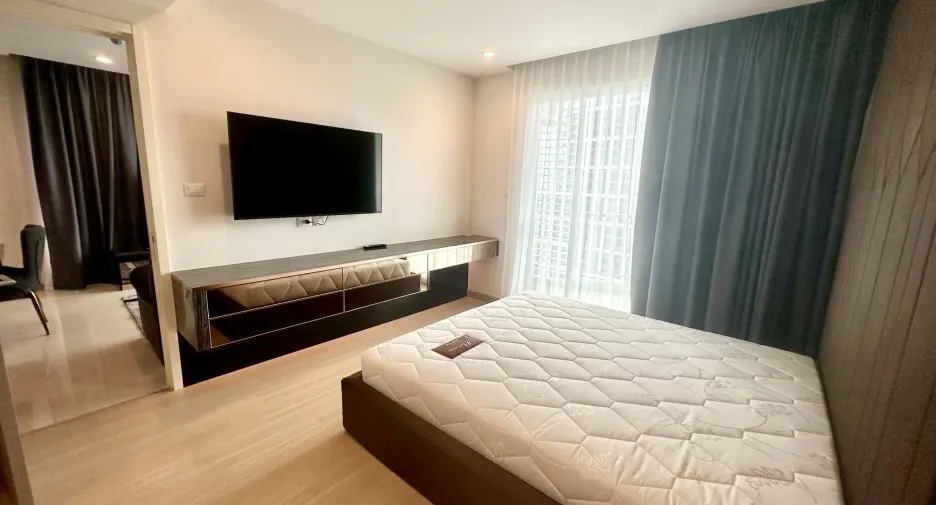For sale 2 bedrooms condo in Yan Nawa, Bangkok