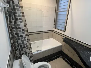 Apartamento en alquiler de 3 habitaciones en Watthana, Bangkok