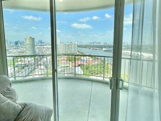 For sale 2 bedrooms condo in Yan Nawa, Bangkok
