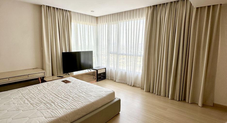 For sale 2 bedrooms condo in Yan Nawa, Bangkok