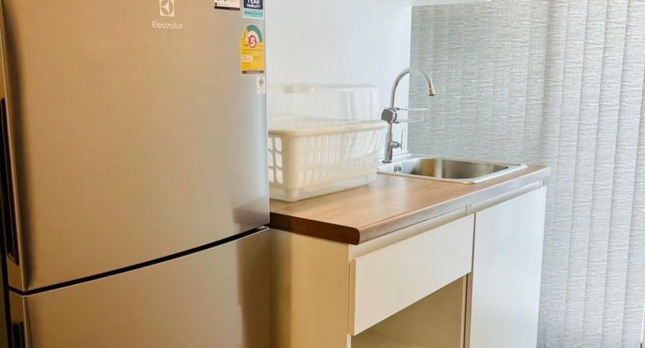 For sale 1 bed condo in Phra Khanong, Bangkok
