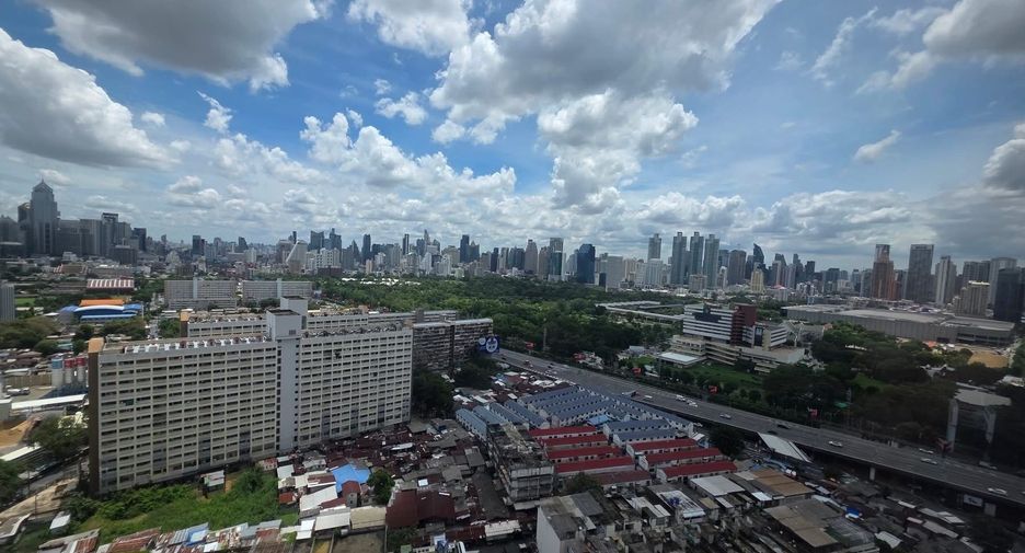 For rent 1 bed condo in Sathon, Bangkok