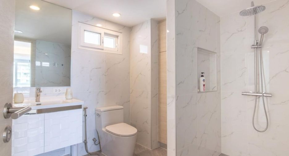 For sale 1 Beds condo in Bang Lamung, Chonburi