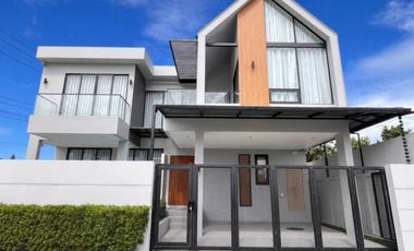 For sale 4 ベッドルーム villa in Bang Lamung, Chonburi