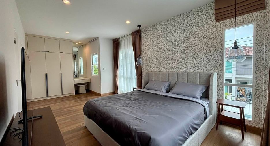 For rent 3 bedrooms house in Mueang Phuket, Phuket