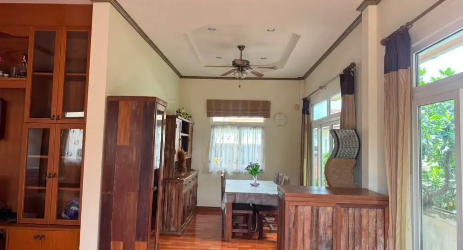 À louer 3 chambres maison à Bang Lamung, Chonburi