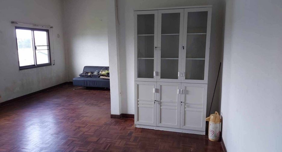 À vendre 4 chambres maison à Lat Krabang, Bangkok