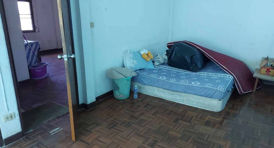 À vendre 4 chambres maison à Lat Krabang, Bangkok