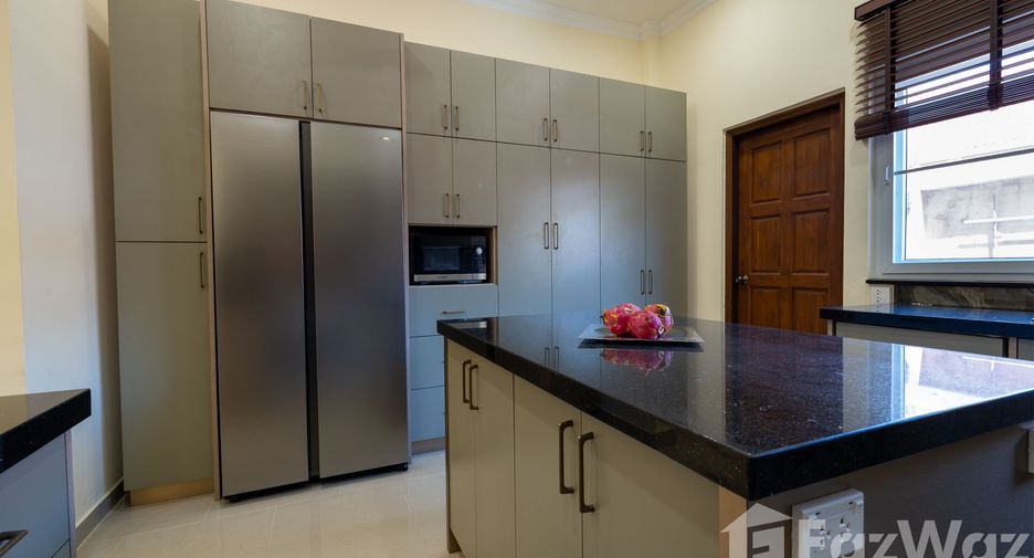 For rent 6 bedrooms villa in Huay Yai, Pattaya