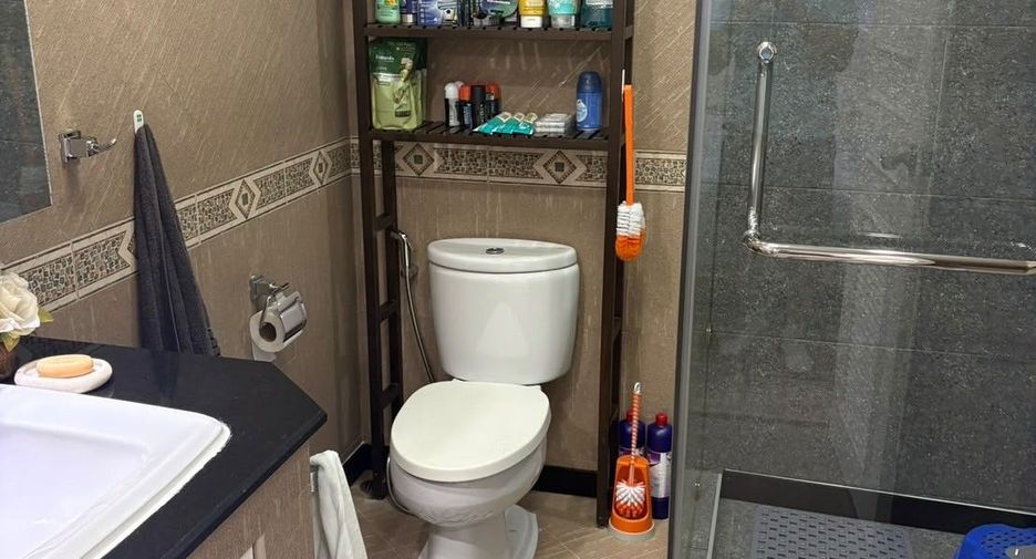 Condo en alquiler de 2 habitaciones en Bang Lamung, Chonburi