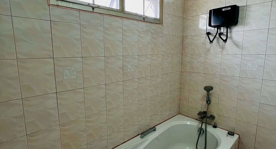 For rent 3 bedrooms house in Bang Lamung, Chonburi