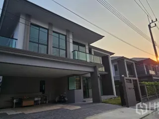For rent and for sale 4 bedrooms house in Prawet, Bangkok